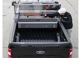 Buyers Products Diamond tread aluminum crossover truck tool box (18x27x71 inch)